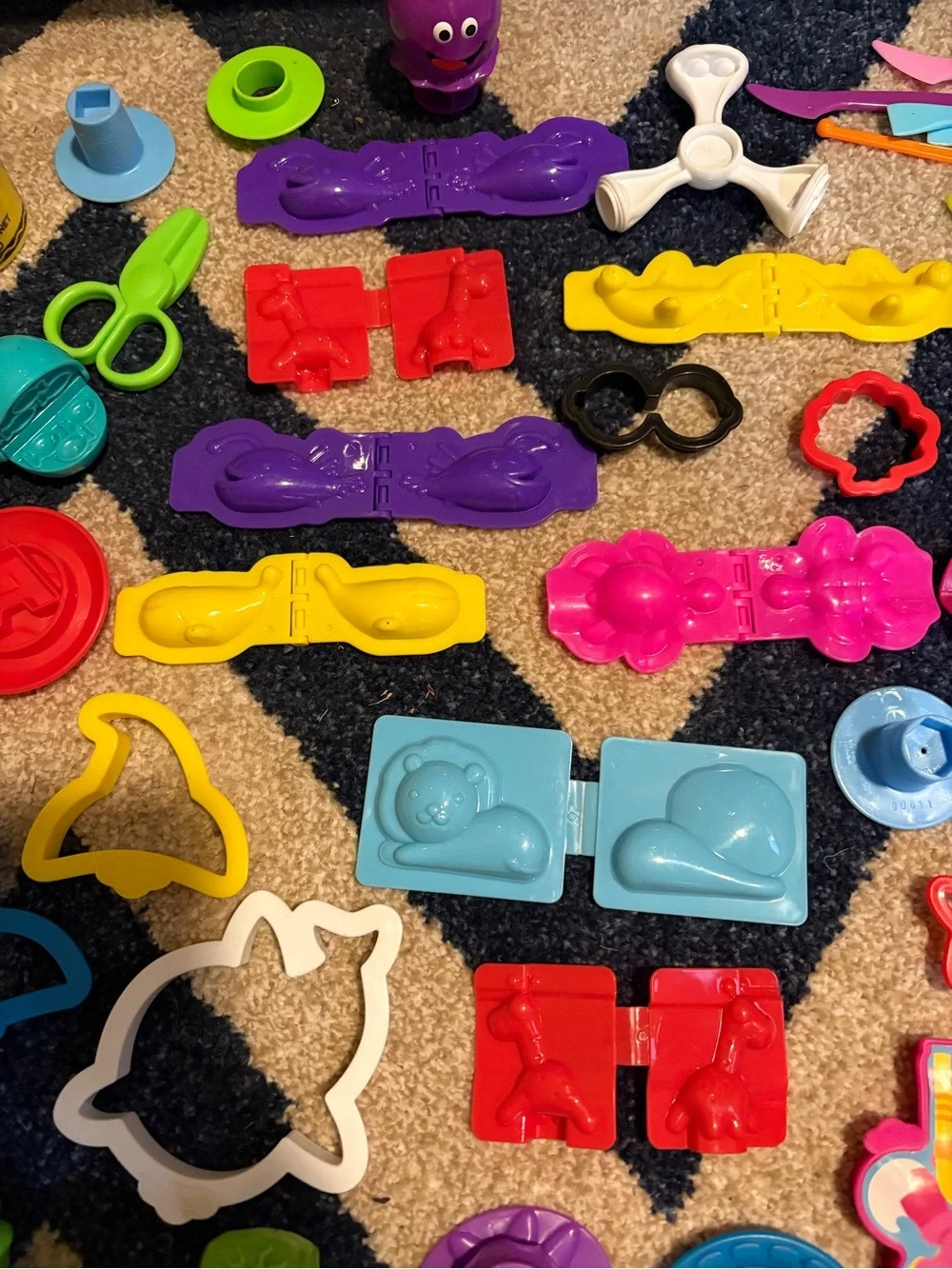 Assorted Kids Play Dough Accessory Kit - Multicolor Creative Molds
